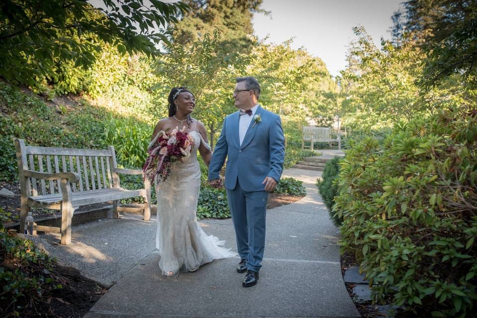 Rizing Falcon Photography: Destination Photographer Focused on Emotion and Connection