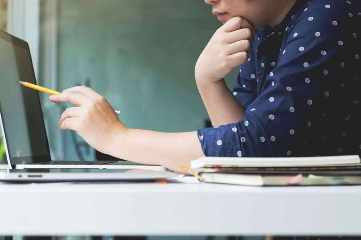 B2B Competitive Intelligence: Insights That Power Business Success